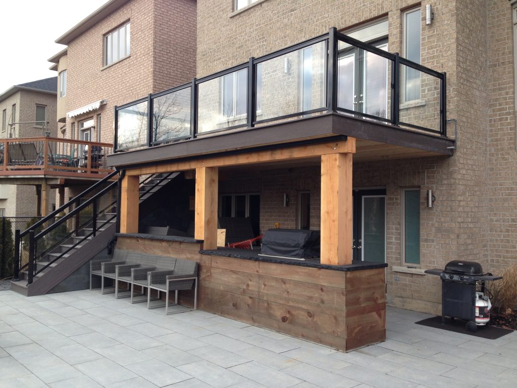 deck-glass-railing-ideas-thornhill - Toronto Aluminum Railings